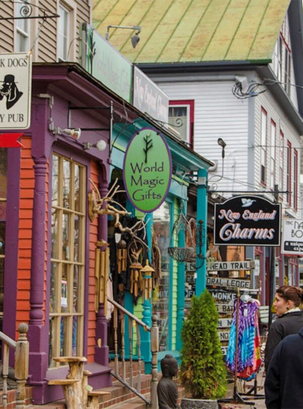 Shopping in North Conway Village, North Conway, New Hampshire